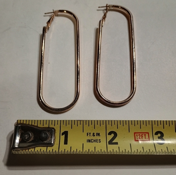 3 Pair of Gold Oval Hoop Earrings - Picture 7 of 7